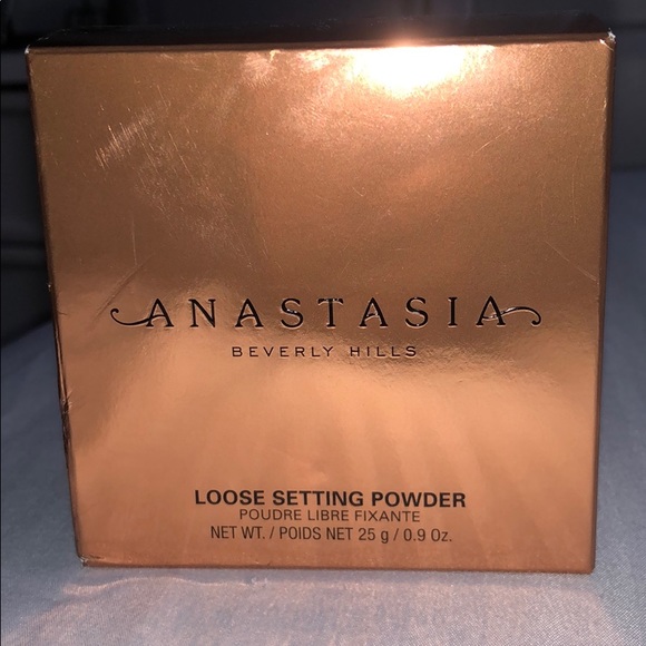 Anastasia Beverly Hills Other - Anastasia loose setting powder